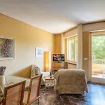 Guesthost - Balcony With Parking Daire Sanremo