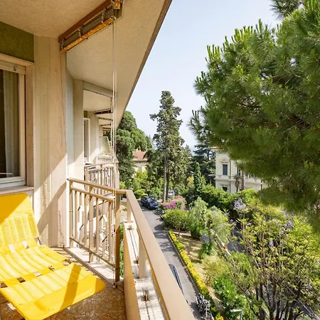 Guesthost - Balcony With Parking Apartamento San Remo