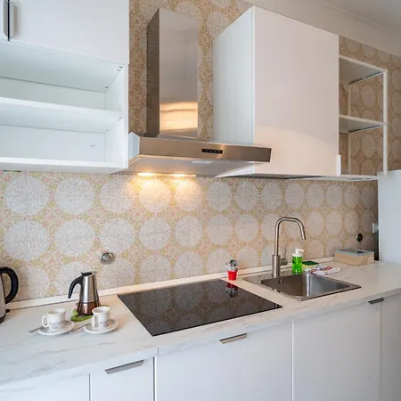 Guesthost - Balcony With Parking * San Remo