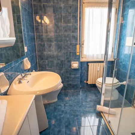 Appartement Guesthost - Balcony With Parking