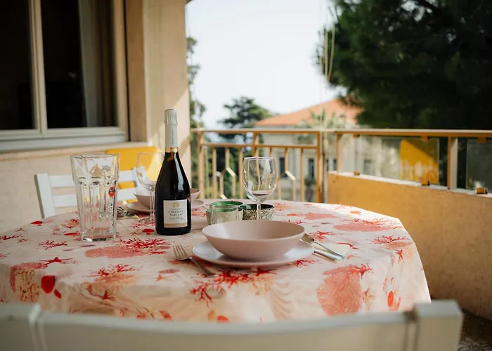 Apartment Guesthost - Balcony With Parking